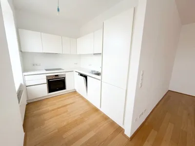 Sehr schöne und moderne 80m2, 2-Zimmer DG-Wohnung im Stilaltbau - Nähe Schlossquadrat – Bild 2