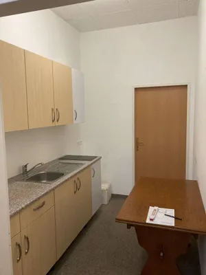 1-Zimmer-Gewerbeimmobilie mieten in Mistelbach – 43 m², € 395 – Bild 5 von 5