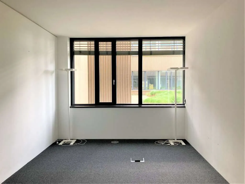 Top ausgestattete Bürofläche in Wien mit Terrasse und Tiefgarage in der Seestadt Wien - Ansicht 3