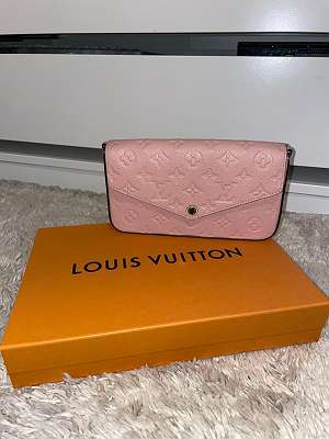 Louis Vuitton Kartenetui, € 160,- (3363 Hausmening) - willhaben