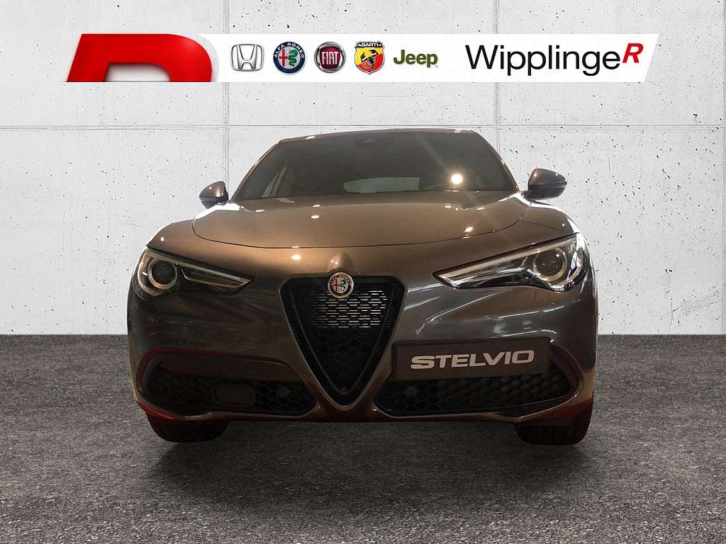 Alfa Romeo Stelvio Ti 2,2 16V 210 AT8 Q4 SUV / Geländewagen, 2023, 1.500  km, € 57.900,- - willhaben