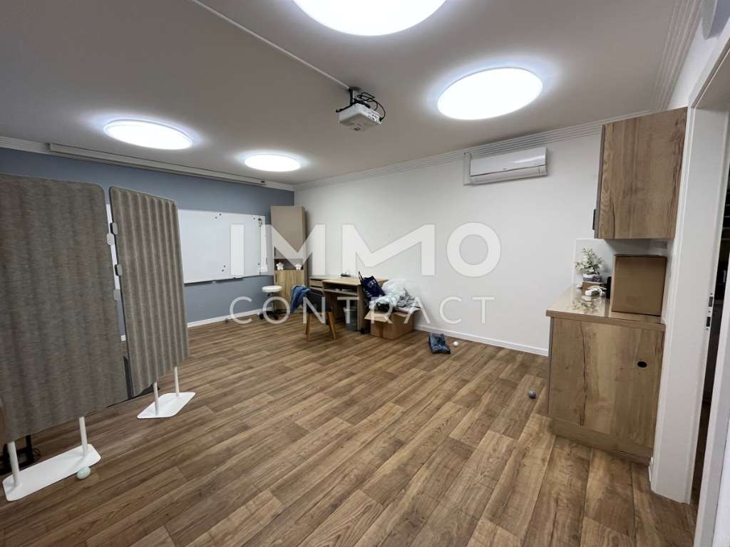 149 m² für Ihre Praxis oder Büroräume, 149 m², € 450.000,-, (2130