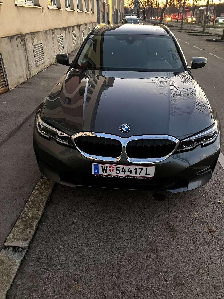 BMW 320d Touring G21 B47