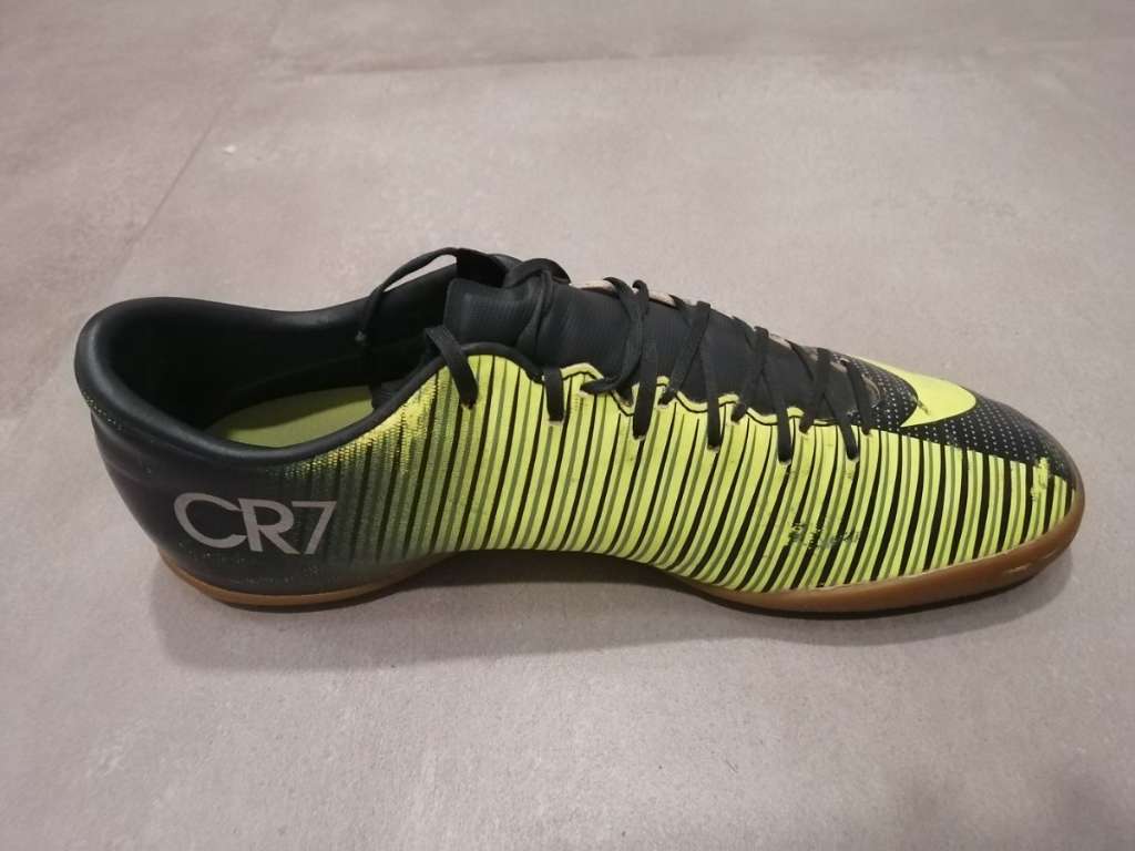 Nike cr7 clearance hallenschuhe