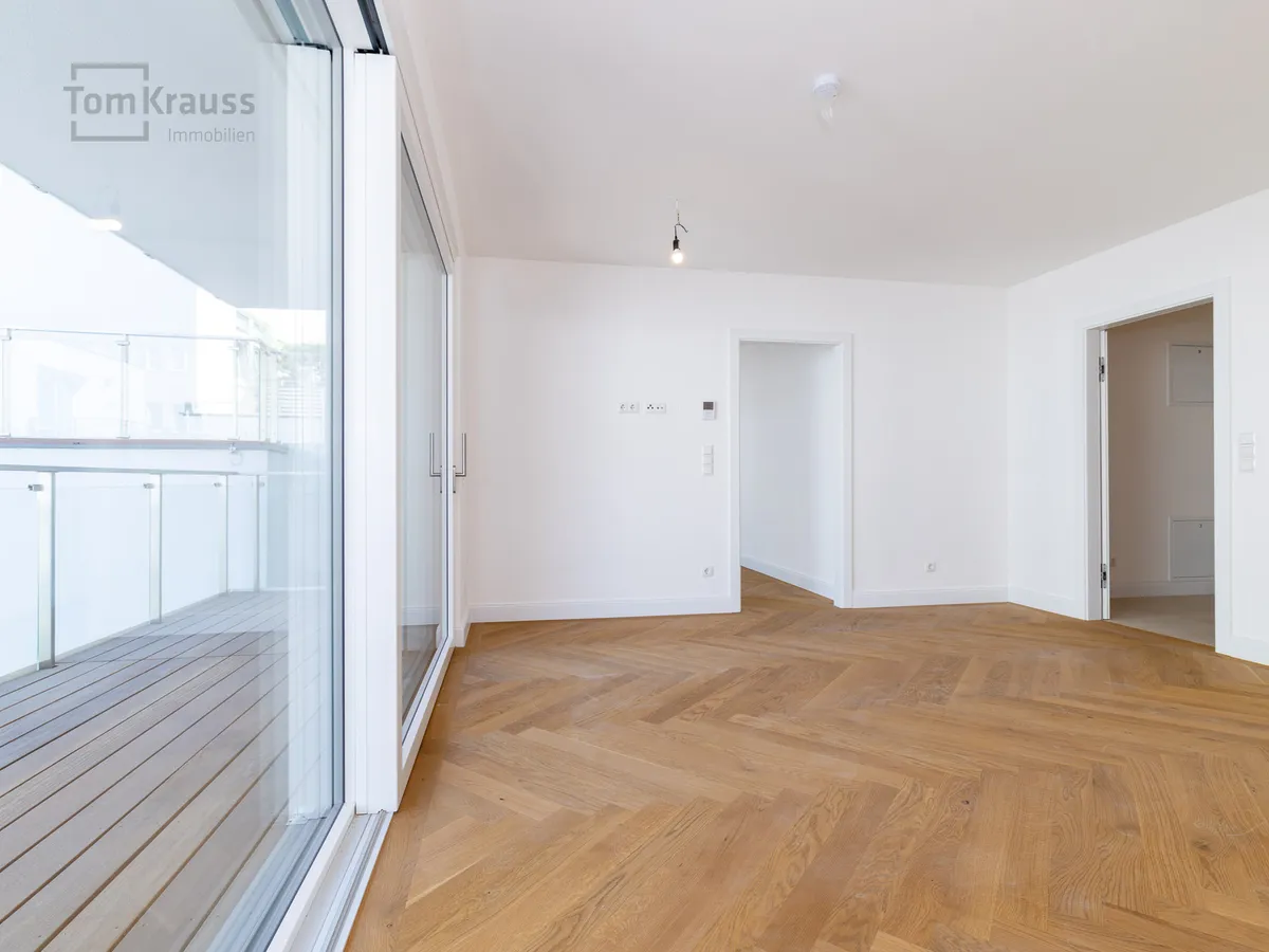 CHARMANTE PÄRCHENWOHNUNG MIT BALKON - Widok 2