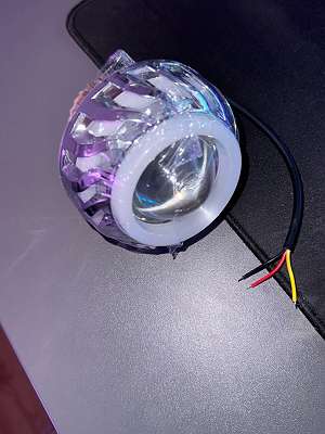 LED Motorradscheinwerfer mit nur 120 mm Durchmesser und rundem