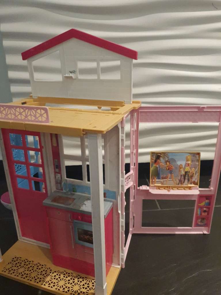 Barbie Häuser - | willhaben Barbie