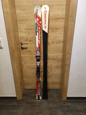 Nordica Doberman Spitfire Länge 170 cm, € 10,- (4523 Neuzeug