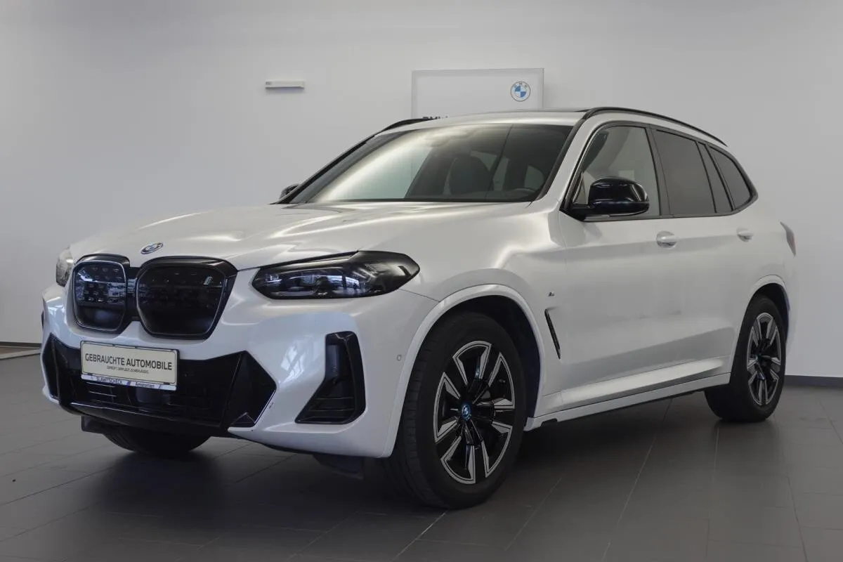 BMW iX3