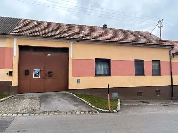 Haus – Hundsheim