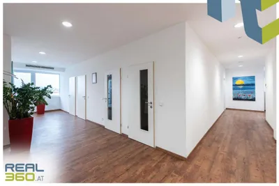 9-Zimmer-Gewerbeimmobilie mieten in Linz Land – 347 m², € 5.135 – Bild 16 von 21