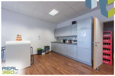 9-Zimmer-Gewerbeimmobilie mieten in Linz Land – 347 m², € 5.135 – Bild 13 von 21