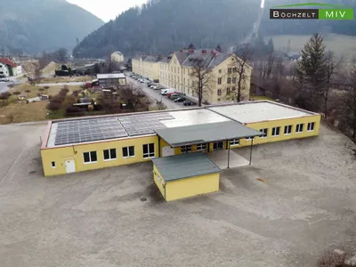Immobilie kaufen in Neunkirchen – 744 m², € 849.000 – Bild 3 von 44