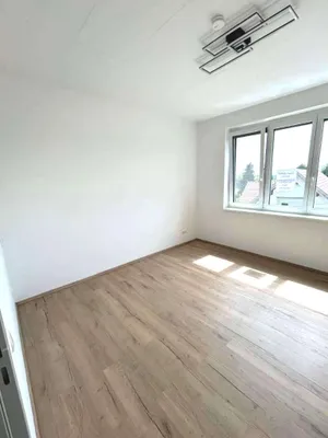 2-Zimmer-Gewerbeimmobilie mieten in Oberpullendorf – 50 m², € 645 – Bild 4 von 8