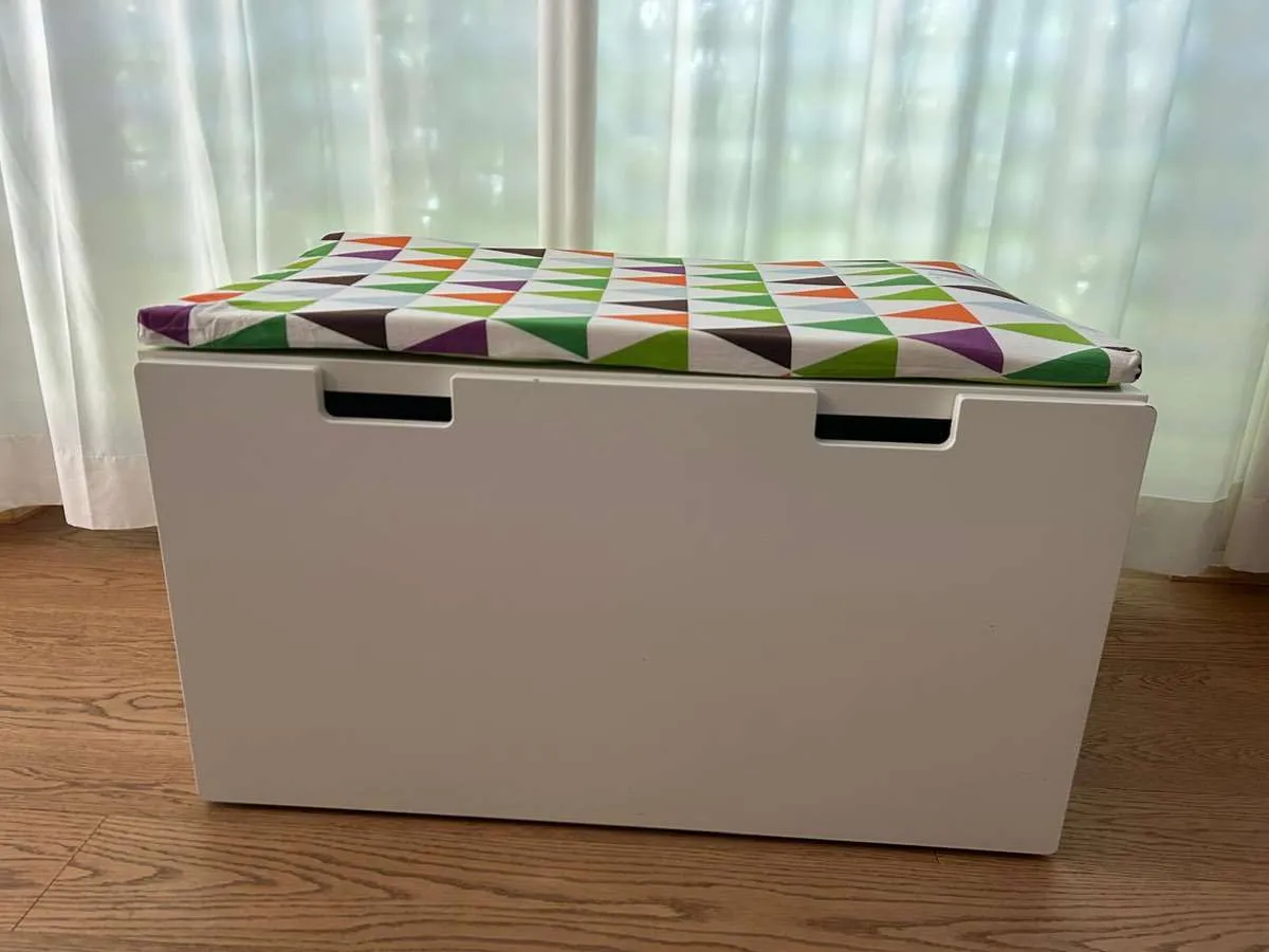 SMÅSTAD IKEA Bank mit Kasten, € 25,- (6065 Thaur)