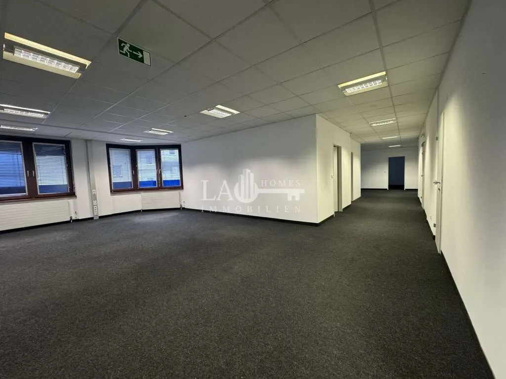 Großzügige Büro/Praxis 1 OG in Top Lage - ca. 423 m² Ideal für Ihr Business! - Ansicht 3