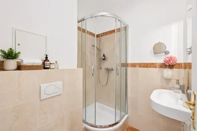 7-Zimmer-Immobilie mieten in Wien – 242,58 m², € 17.500 – Bild 17 von 33