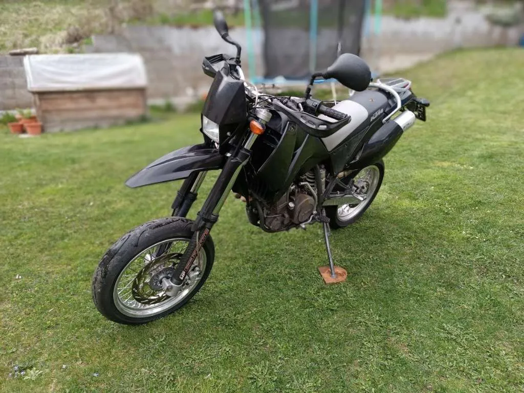 KTM 640