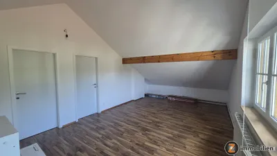 10-Zimmer-Haus kaufen in Neunkirchen – 278 m², € 565.000 – Bild 11 von 25