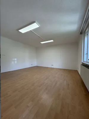 16-Zimmer-Gewerbeimmobilie mieten in Wien – 552 m², € 7.312 – Bild 21 von 32