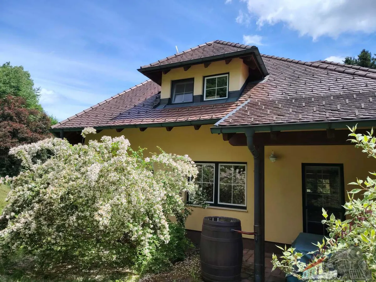 Neuer toller Preis! Villa mit neuer PV-Anlage bietet viel Platz und ruhige, grüne Umgebung - nur 38min nach Wien! - View 3