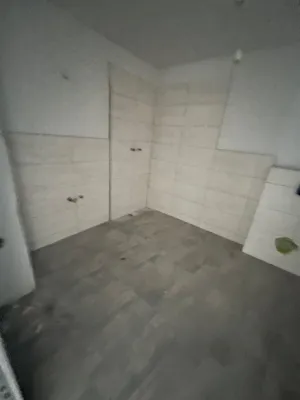 7-Zimmer-Wohnung mieten in Braunau am Inn – 150 m², € 2.250 – Bild 4 von 5