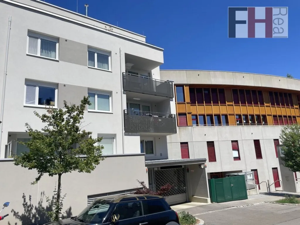 Neuwertige 4-Zimmer Wohnung mit großem Balkon im Zentrum von Purkersdorf – pohled 2