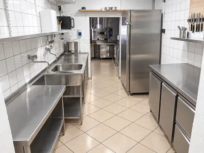 Gewerbeimmobilie mieten in Vöcklabruck – 94 m², € 1.800 – Bild 3 von 7