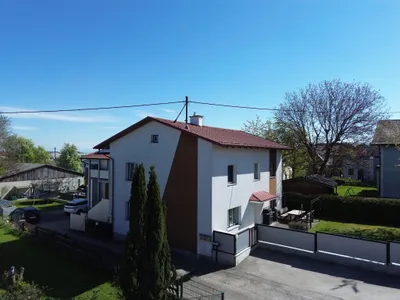 9-Zimmer-Gewerbeimmobilie kaufen in Gmunden – 264 m², € 598.000 – Bild 2 von 31