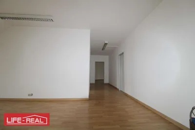 4-Zimmer-Gewerbeimmobilie mieten in Linz – 142 m², € 1.580 – Bild 8 von 14