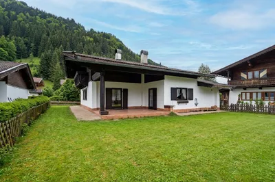 7-Zimmer-Haus kaufen in Kitzbühel – 130 m², € 1.690.000 – Bild 1 von 8