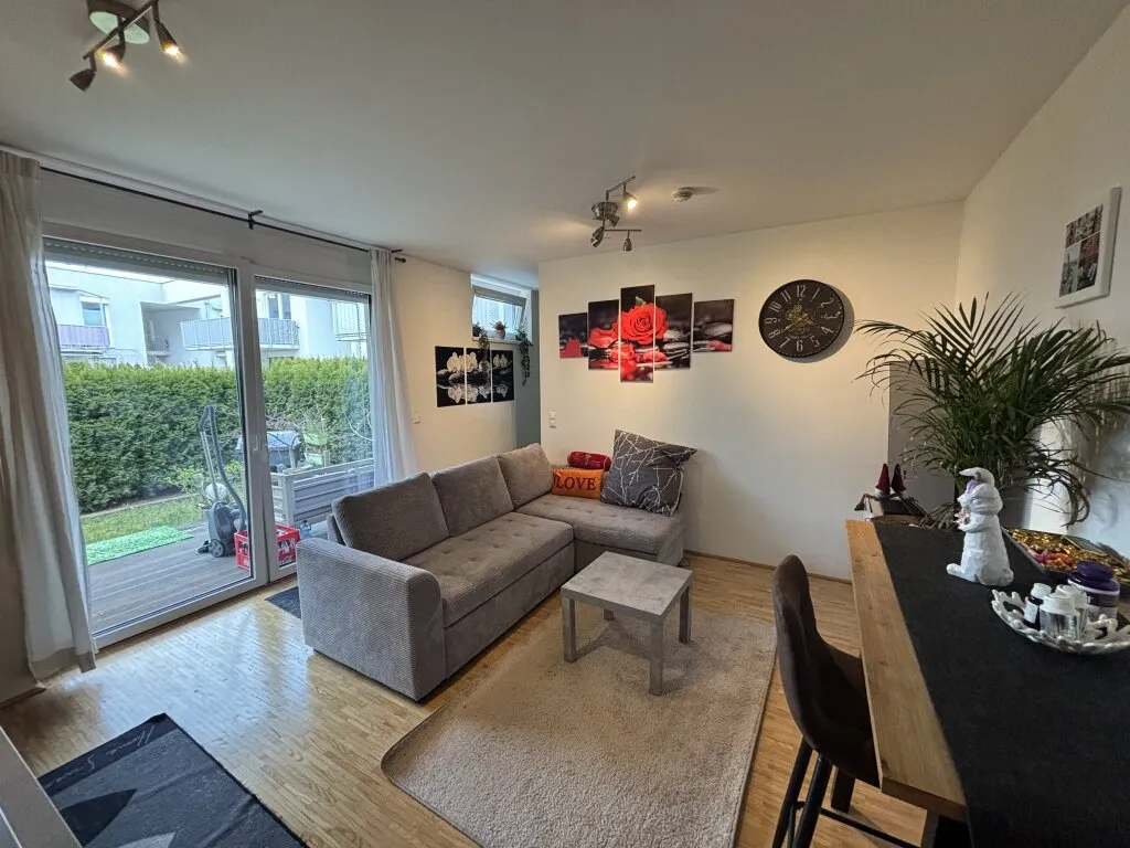 *WOHNTRAUM mit TERRASSE & GARTEN- 2 Zimmer teilmöbliert!* inkl. TG Platz - Widok 3