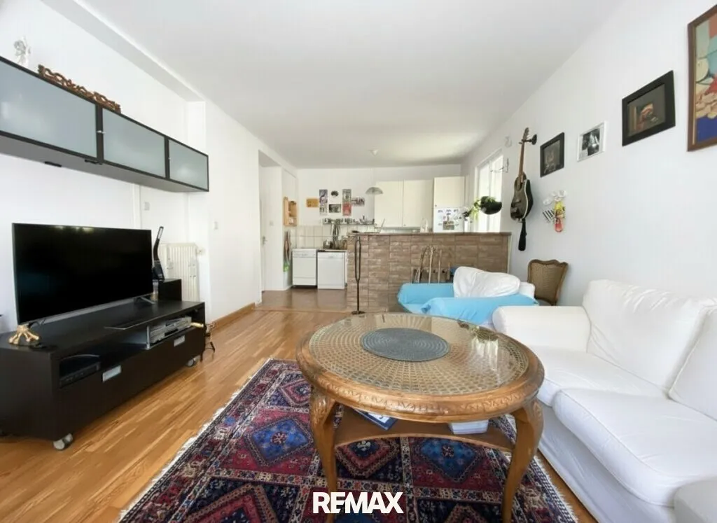 Gemütliche 2-Zimmer-Wohnung mit prachtvollem Gemeinschaftsgarten! – pohled 3