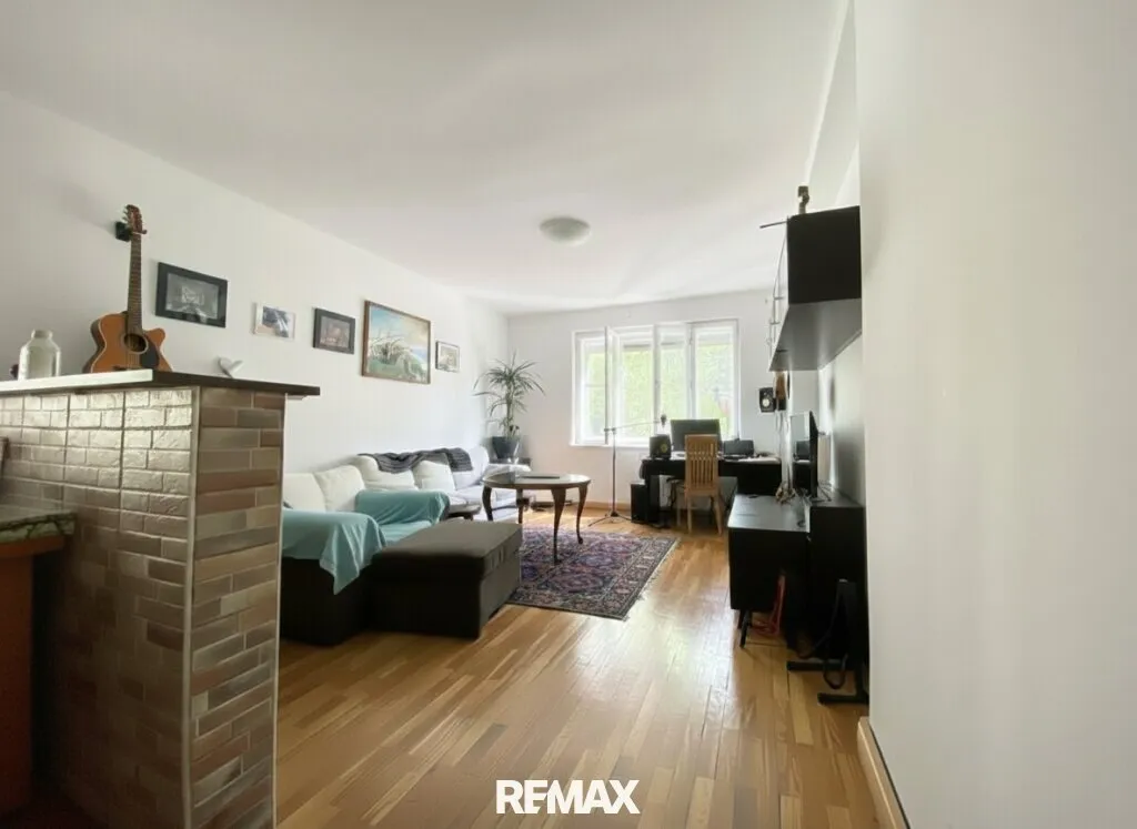 Gemütliche 2-Zimmer-Wohnung mit prachtvollem Gemeinschaftsgarten! - Ansicht 2