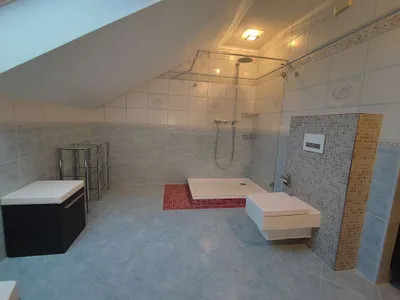 6-Zimmer-Haus mieten in Baden – 201 m², € 2.100 – Bild 12 von 25