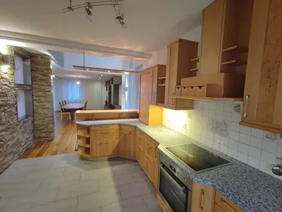 6-Zimmer-Haus mieten in Baden – 201 m², € 2.100 – Bild 7 von 25