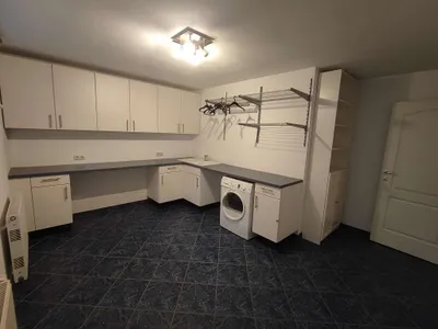 6-Zimmer-Haus mieten in Baden – 201 m², € 2.100 – Bild 15 von 25