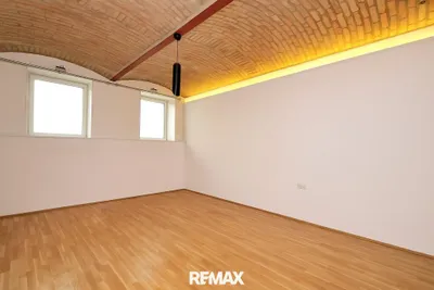 2-Zimmer-Wohnung kaufen in Wien – 62,6 m², € 169.000 – Bild 2 von 13