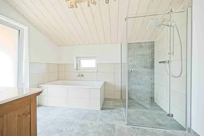 2-Zimmer-Wohnung mieten in Gmunden – 90 m², € 1.900 – Bild 11 von 13