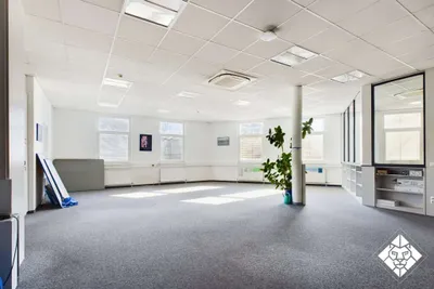 20-Zimmer-Gewerbeimmobilie mieten in Kufstein – 3 413 m², € 25.000 – Bild 35 von 45