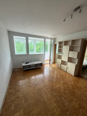 2-Zimmer-Wohnung mieten in Baden – 50 m², € 817 – Bild 1 von 14