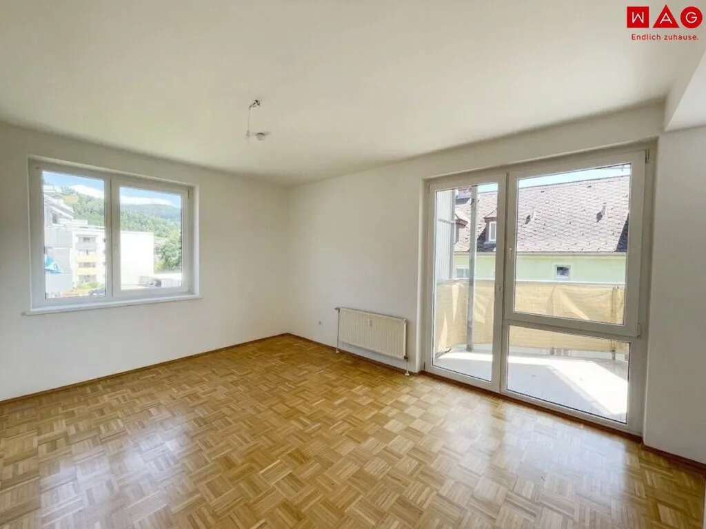 Geräumige 3-Zimmerwohnung im Grünen mit Balkon, Parkplatz, barrierefrei - Ansicht 2