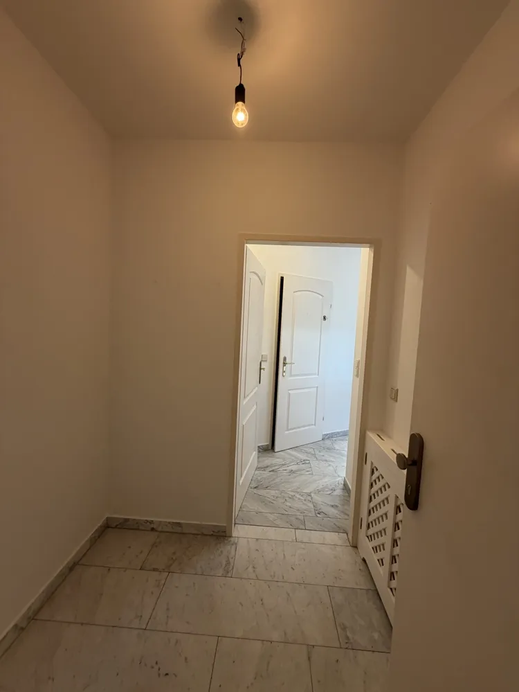 ++ WOHNUNG mit TERRASSE ++ klimatisiert - Widok 2