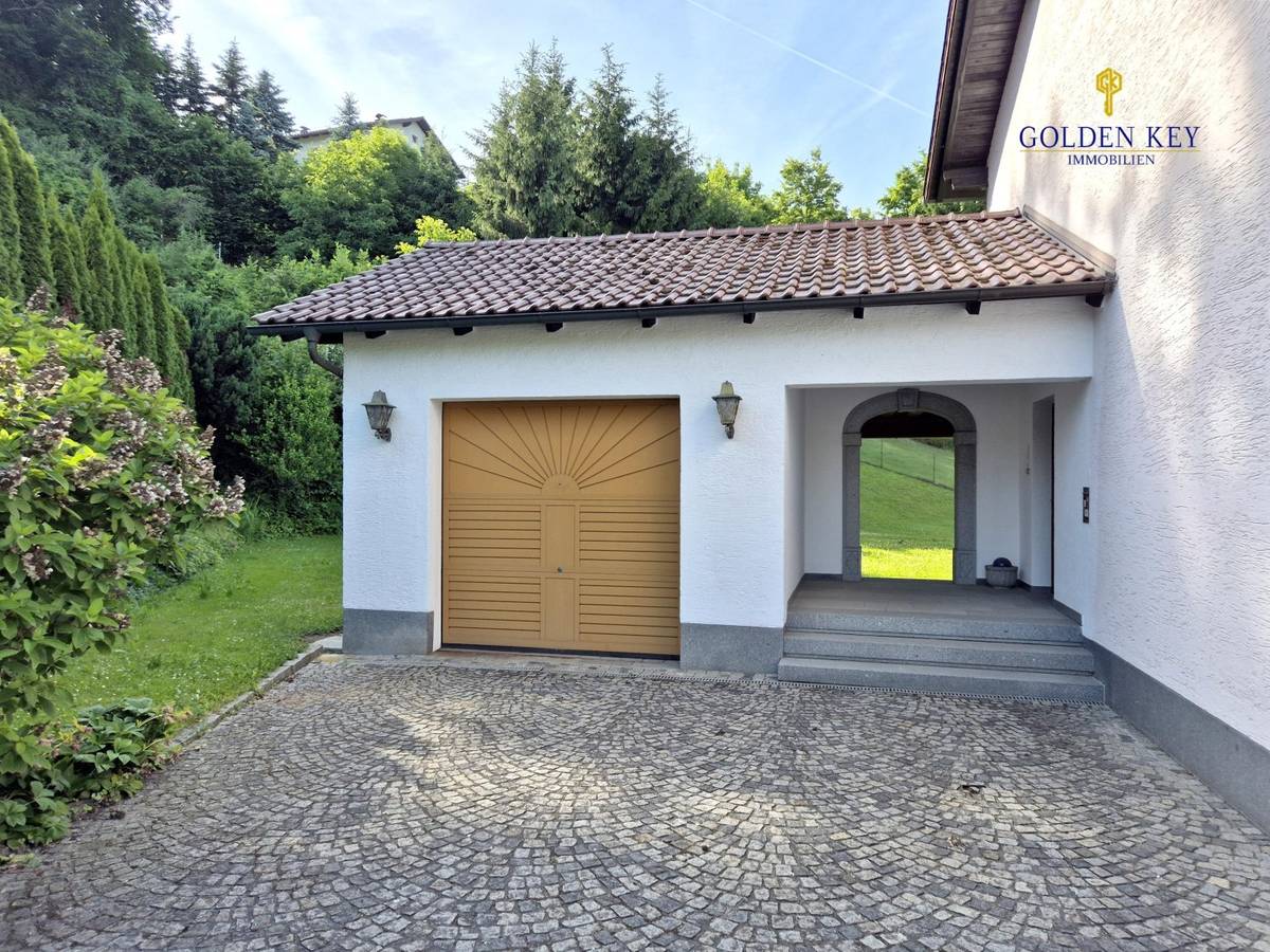 Gepflegtes Zweifamilienhaus mit großzügigem Garten und viel Platz - Langenstein/Mauthausen - Ansicht 2