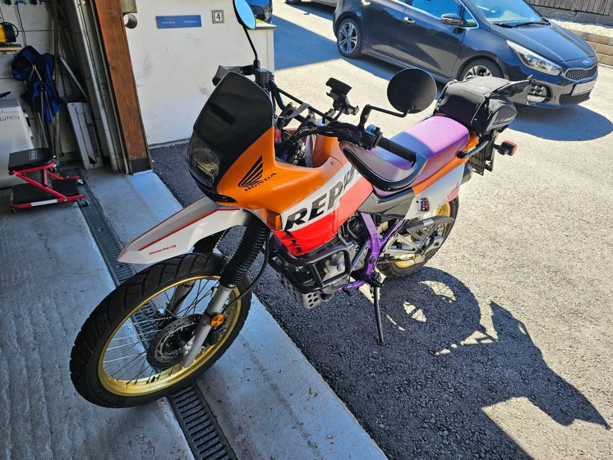 Honda NX