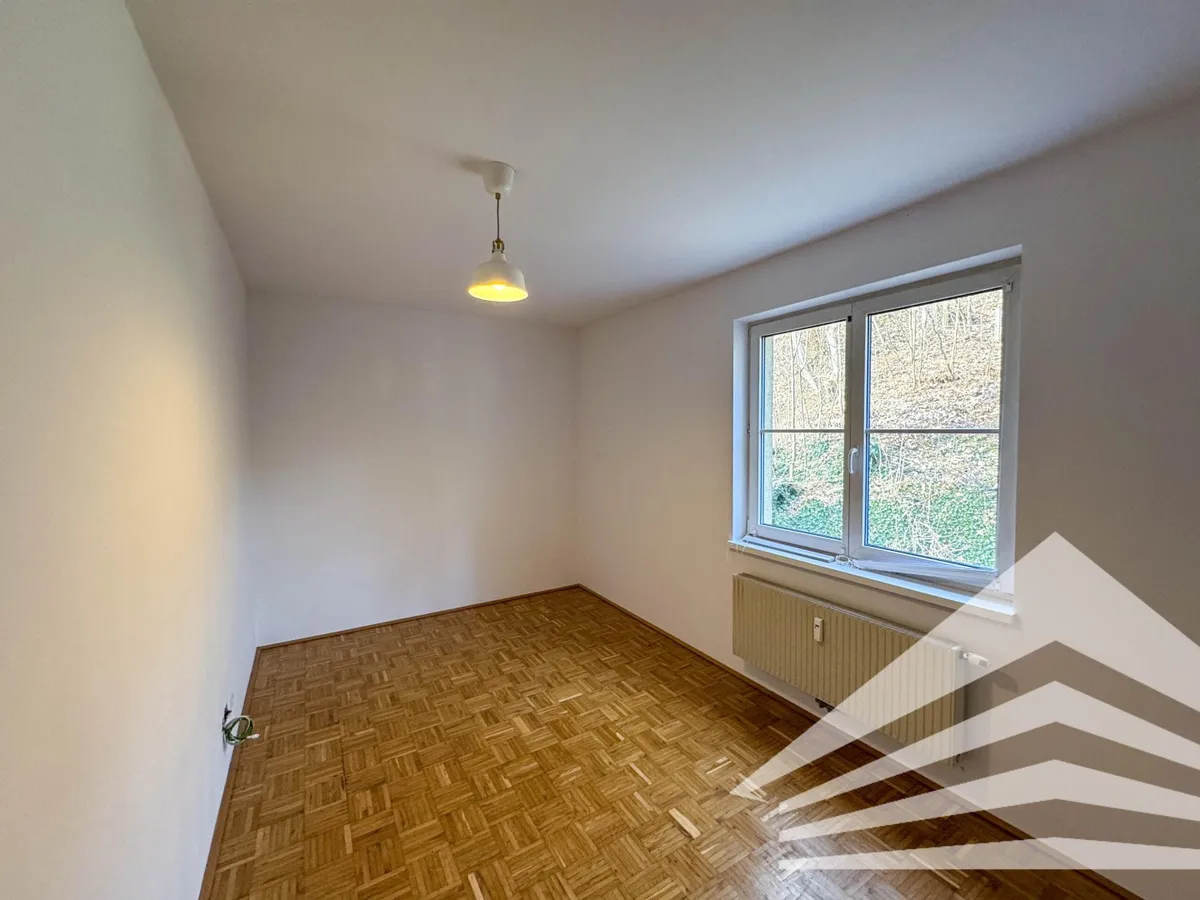 Gut aufgeteilte 2-Zimmer-Wohnung mit Küche und Wintergarten in Urfahr! – pohled 3