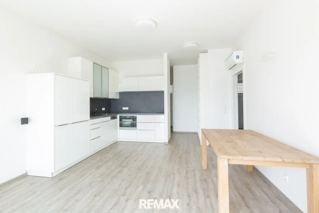 Was für ein Ausblick: 7. Stock, freie Aussicht, volle Lebensqualität! - Ansicht 2