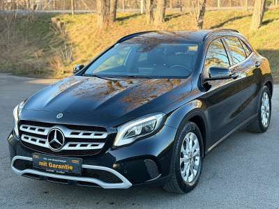 Mercedes-Benz GLA-Klasse GLA 200 d lückenloses Serviceheft von Mercedes ...
