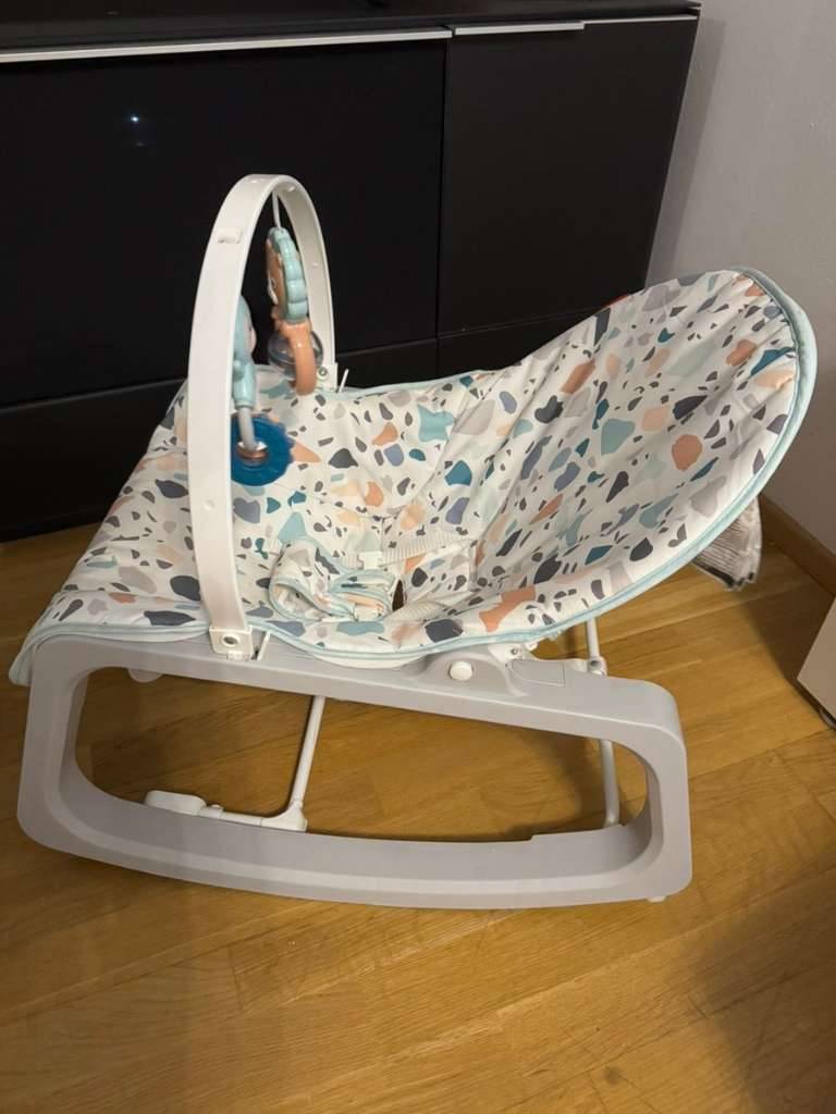 Babywippe Fisher Price mit Vibration bis 20kg, € 19,- (2351 Wiener Neudorf) 