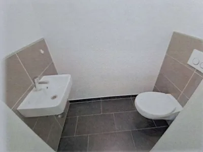 2-Zimmer-Wohnung mieten in Vöcklabruck – 70 m², € 950 – Bild 11 von 16